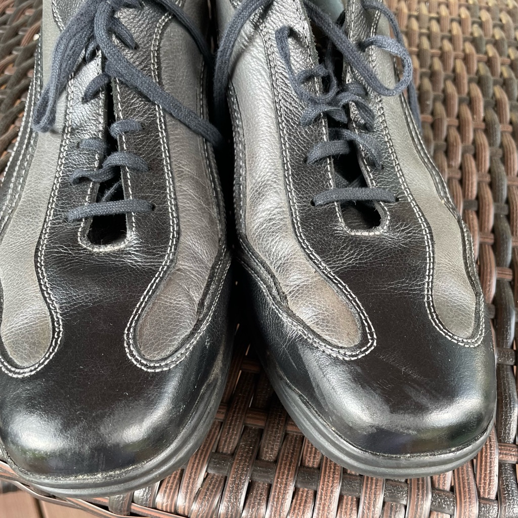 Johnston & Murphy Leather Lace Shoe